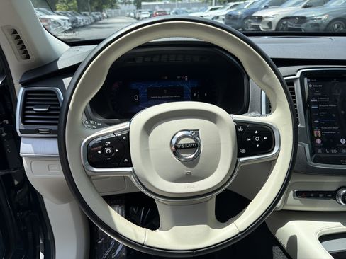 Certified 2023 Volvo XC90 B5 Core w/ Protection Package Premier AWD/4WD image 18