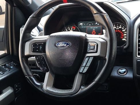 Used 2019 Ford F150 Raptor w/ Equipment Group 802A Luxury image 15