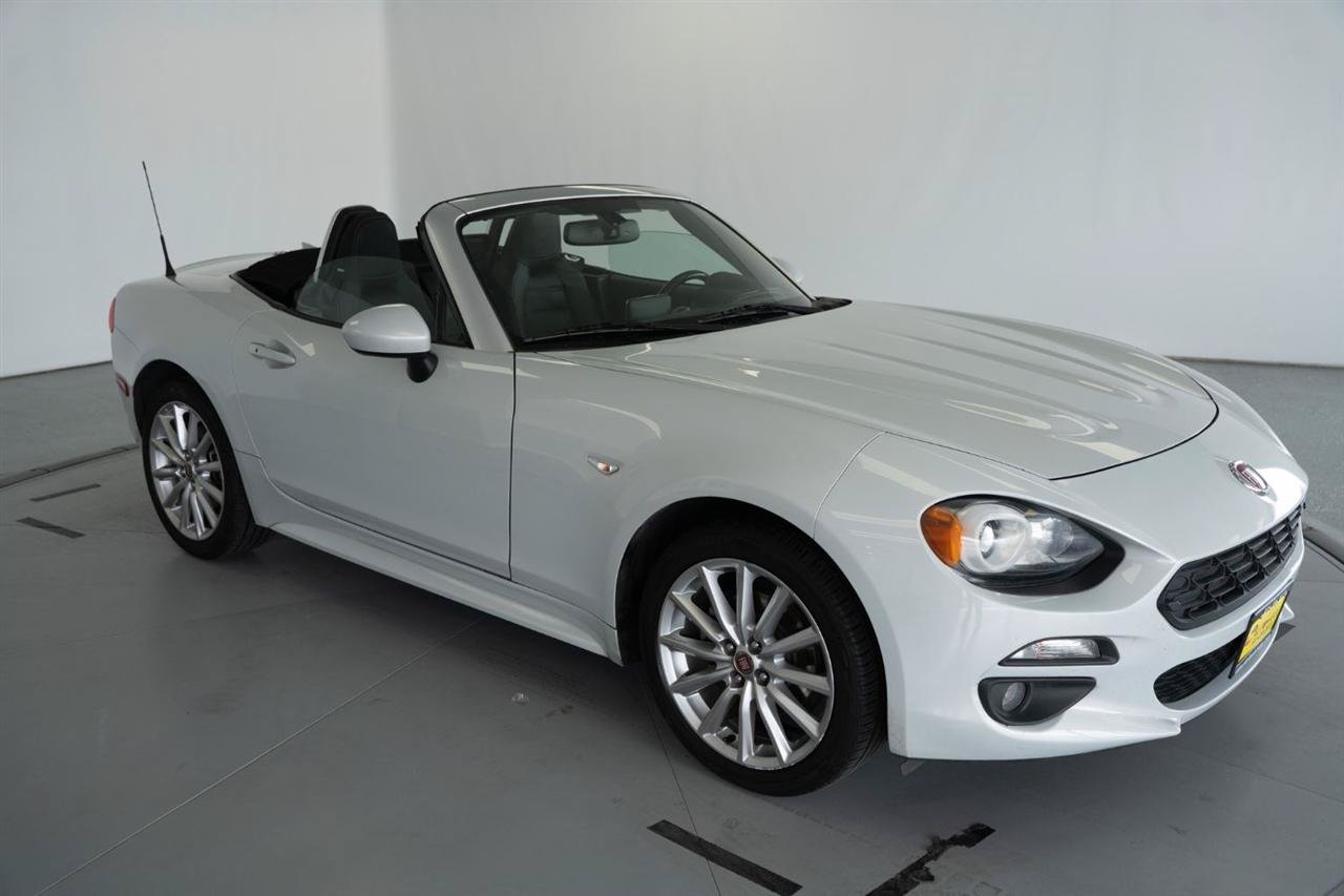 Used 2019 FIAT 124 Spider Lusso w/ Convenience Group RWD image 9