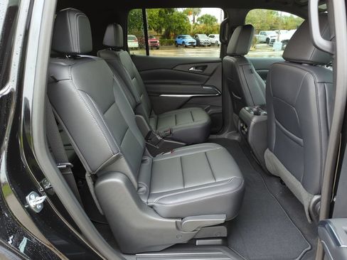 New 2026 Chevrolet Traverse LT FWD image 23