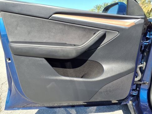 Used 2023 Tesla Model Y 2WD image 20