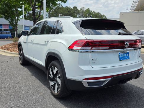Used 2026 Volkswagen Atlas Cross Sport SEL AWD/4WD image 4