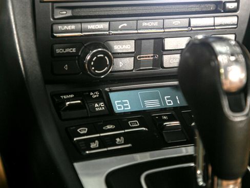 Used 2015 Porsche 911 Carrera S image 40