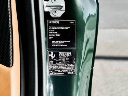 Used 2022 Ferrari F8 Tributo image 49