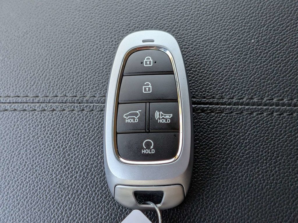 Certified 2023 Hyundai Tucson SEL AWD/4WD image 35