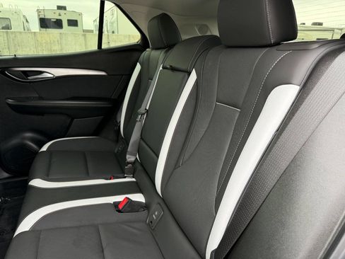 Used 2025 Buick Envision Sport Touring image 19