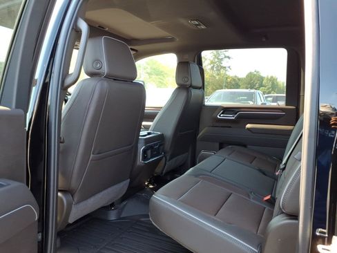 New 2026 GMC Sierra 2500 Denali w/ Denali Reserve Package AWD/4WD image 24