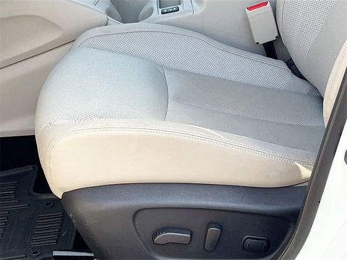 Used 2022 Nissan Rogue Sport SL image 19