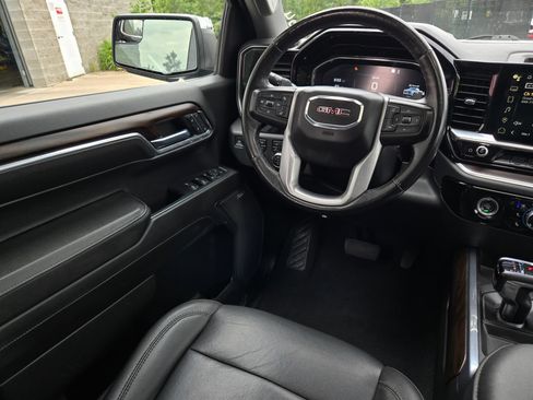 Used 2022 GMC Sierra 1500 SLT w/ SLT Convenience Package AWD/4WD image 9