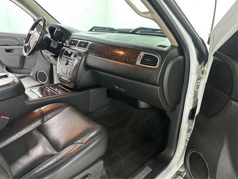 Used 2013 GMC Sierra 2500 Denali w/ Suspension Package, Off-Road image 25