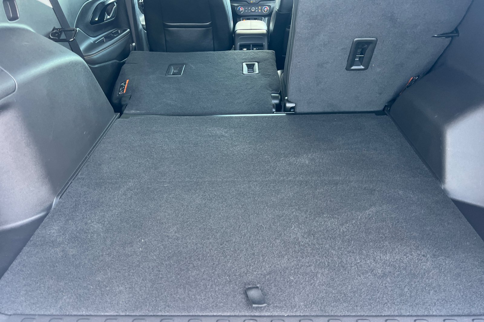Used 2024 GMC Terrain AT4 w/ Infotainment Package II AWD/4WD image 12