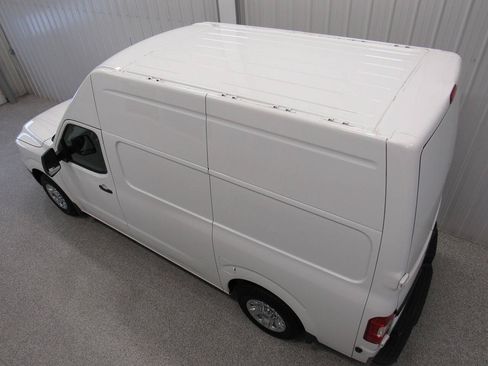 Used 2021 Nissan NV 2500 SV RWD image 6