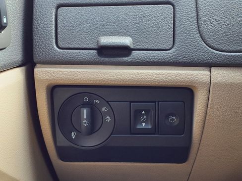 Used 2012 Ford Fusion SE image 17