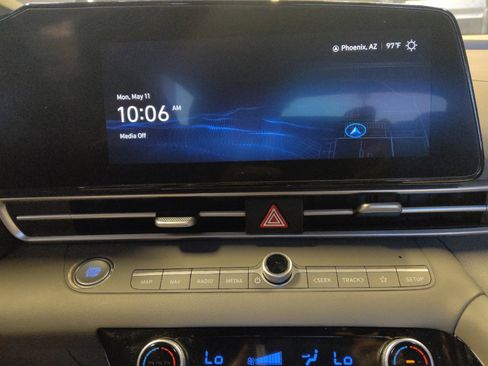 Used 2023 Hyundai Elantra SEL w/ Convenience Package FWD image 25