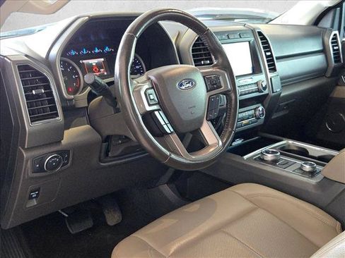 Used 2021 Ford Expedition Max XLT w/ FX4 Off-Road Package AWD/4WD image 9