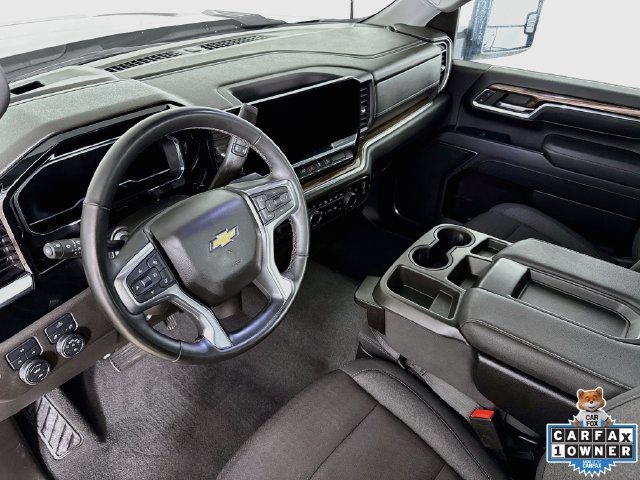 Used 2024 Chevrolet Silverado 2500 LT w/ Convenience Package AWD/4WD image 15