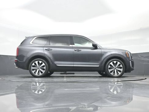 Used 2022 Kia Telluride S AWD/4WD image 31