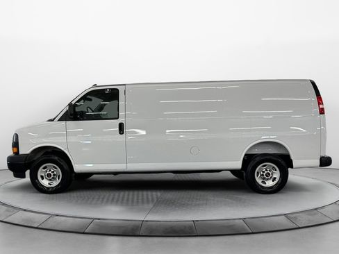 New 2025 GMC Savana 3500 Extended w/ Driver Convenience Package image 3