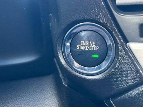 Used 2015 GMC Yukon SLT image 21