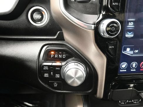 Used 2021 RAM 1500 Laramie AWD/4WD image 17