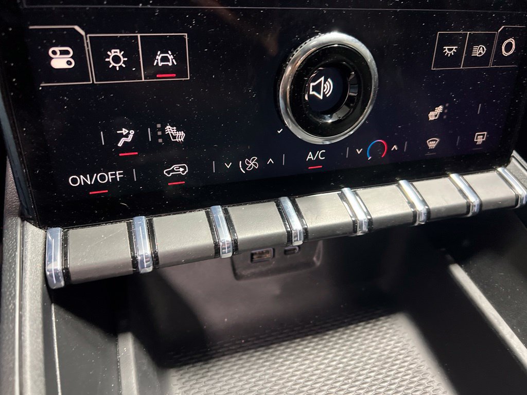 Used 2026 GMC Terrain Elevation FWD image 29