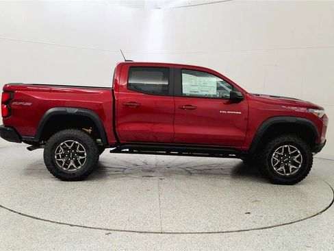 New 2026 Chevrolet Colorado ZR2 AWD/4WD image 8