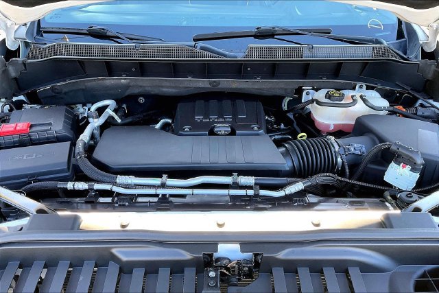 Used 2023 Chevrolet Silverado 1500 LT AWD/4WD image 20