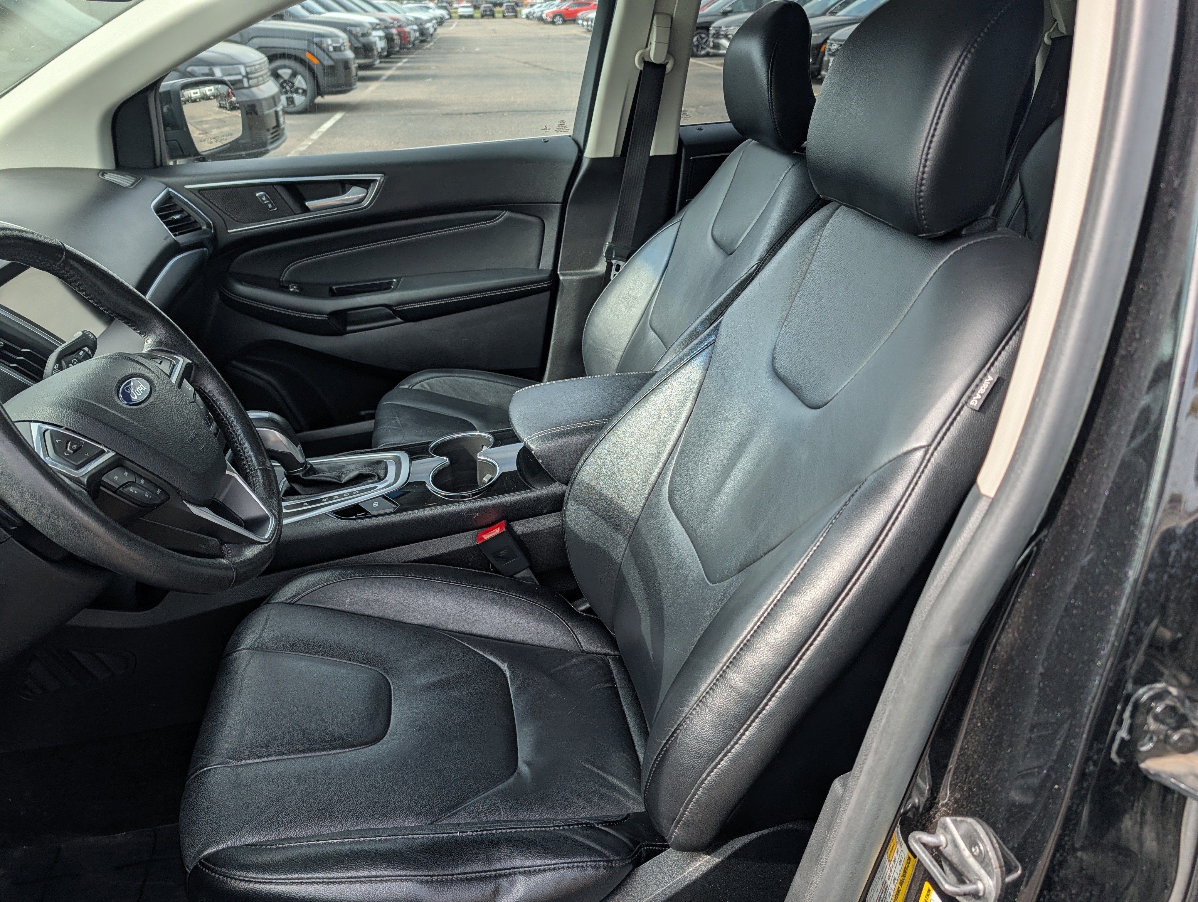 Used 2015 Ford Edge Titanium w/ Technology Package AWD/4WD image 10
