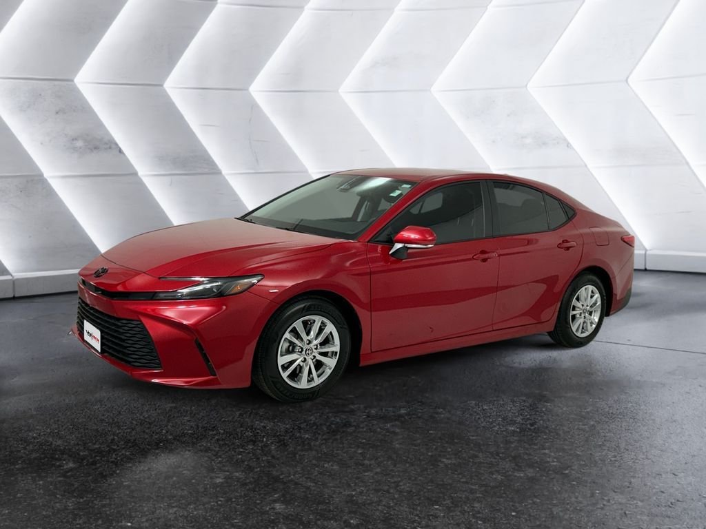 Used 2025 Toyota Camry LE FWD image 3