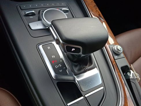 Used 2018 Audi A4 2.0T Premium Plus w/ Premium Plus Package image 16