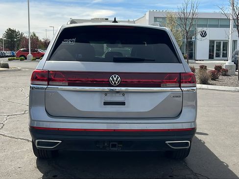 Used 2024 Volkswagen Atlas SE image 6