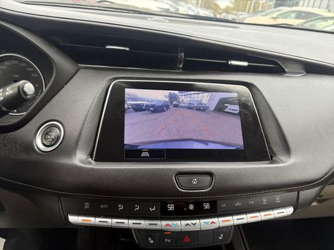 Used 2023 Cadillac XT4 Luxury AWD/4WD image 23