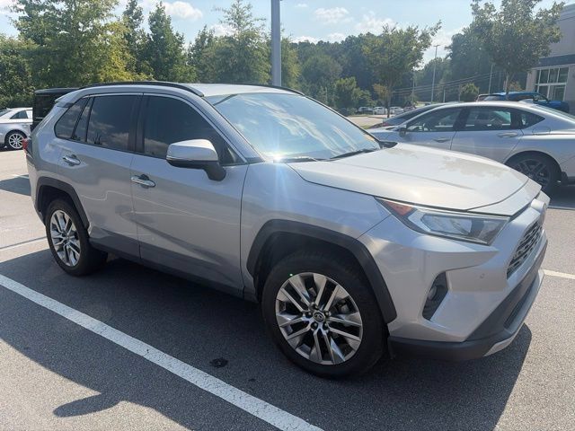 Used 2019 Toyota RAV4 Limited FWD image 5