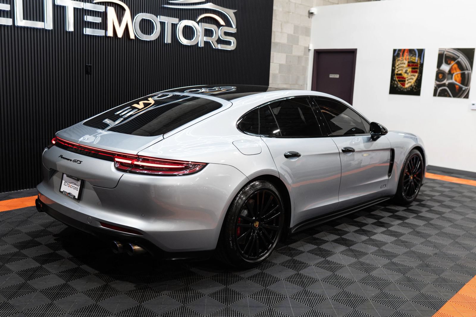 Used 2019 Porsche Panamera GTS w/ Premium Package Plus AWD/4WD image 9
