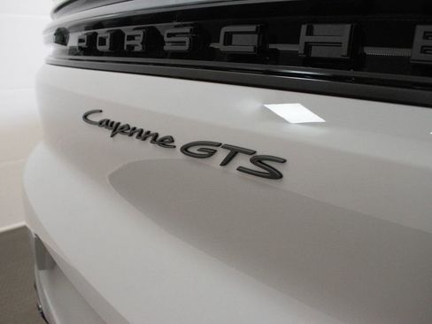 New 2026 Porsche Cayenne GTS AWD/4WD image 32