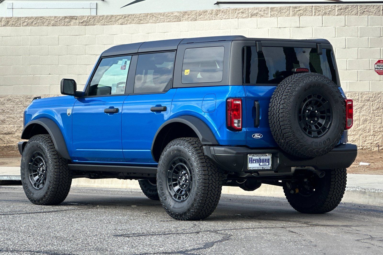 New 2026 Ford Bronco Big Bend w/ Black Diamond Package AWD/4WD image 6