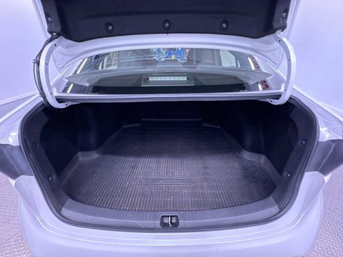 Used 2022 Toyota Corolla SE FWD image 41