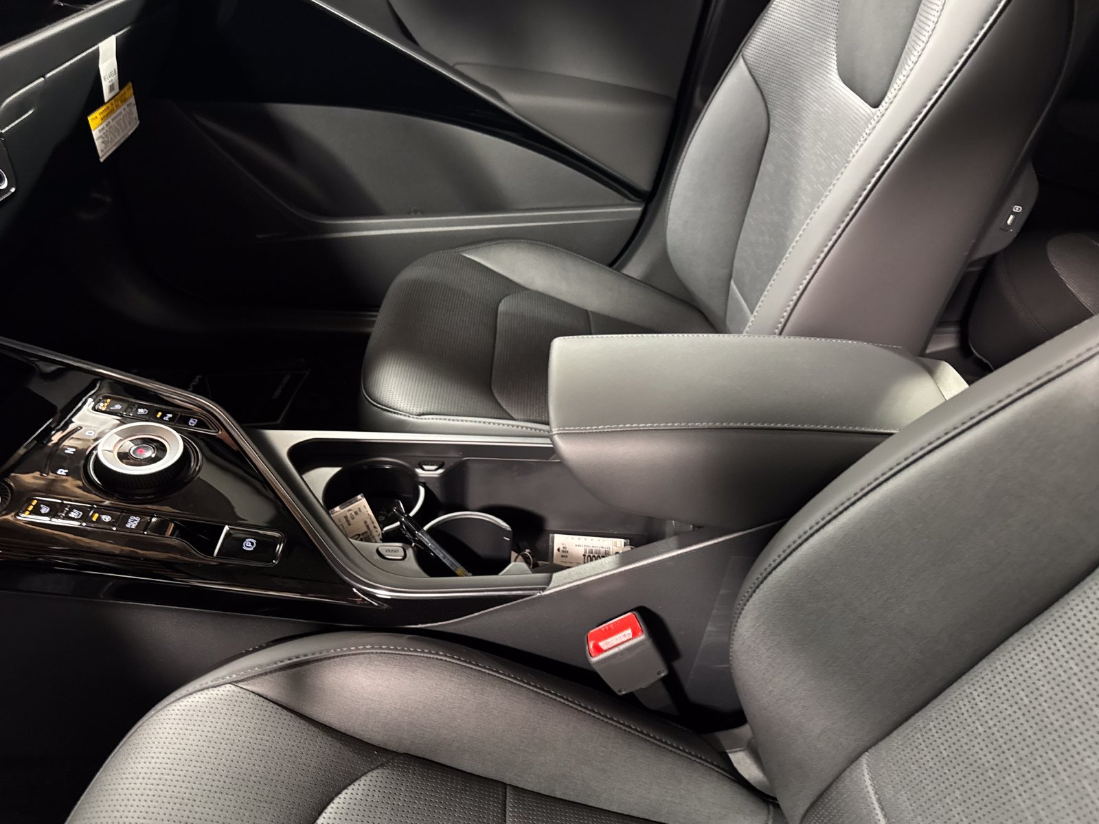 New 2026 Kia Niro Wave w/ Wave Preserve Package FWD image 25