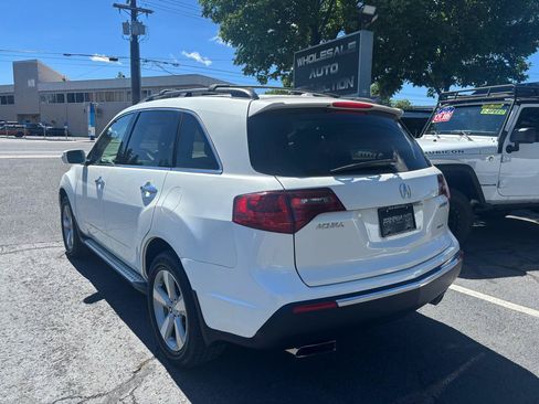 Used 2011 Acura MDX w/ Technology & Entertainment AWD/4WD image 3