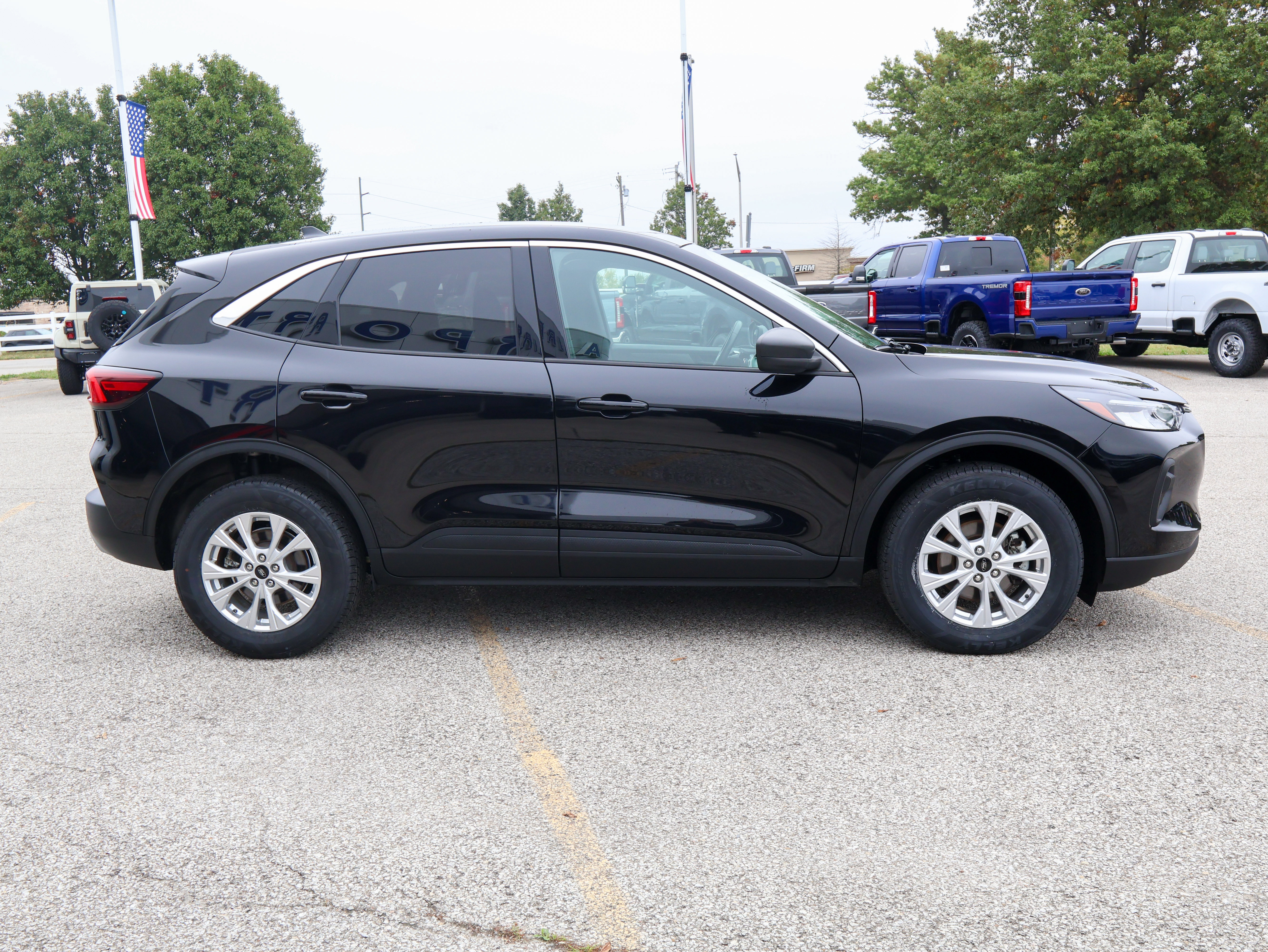Used 2023 Ford Escape Active AWD/4WD image 4