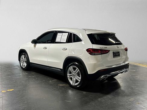 Certified 2021 Mercedes-Benz GLA 250 4MATIC image 5