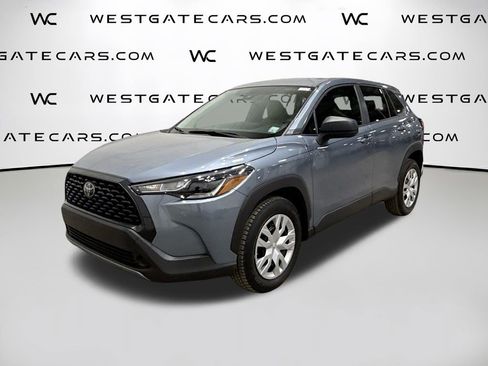 Used 2022 Toyota Corolla Cross L image 1