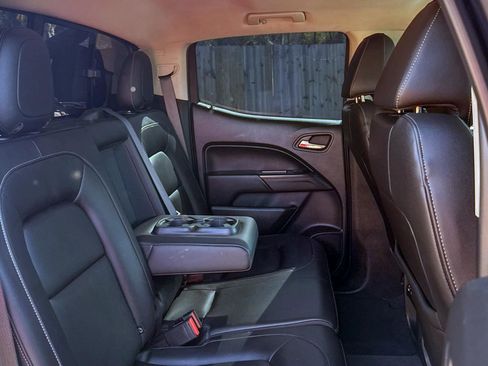 Used 2019 Chevrolet Colorado ZR2 w/ ZR2 Dusk Special Edition image 28