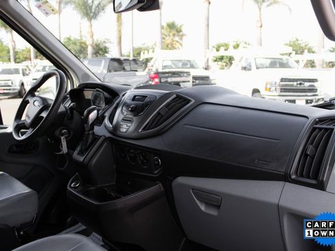 Used 2017 Ford Transit 350 XL image 31