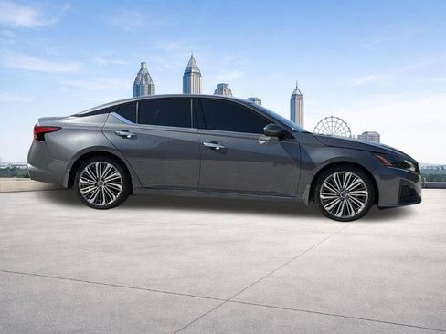 Certified 2025 Nissan Altima 2.5 SL FWD image 29