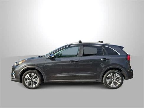 Used 2022 Kia Niro EX image 5