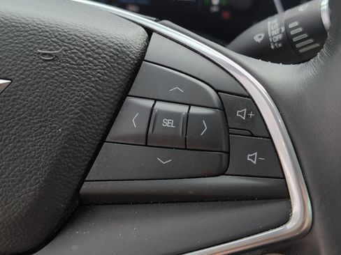 Used 2017 Cadillac XT5 FWD image 25