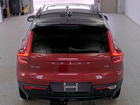 Used 2021 Volvo XC40 T5 R-Design AWD/4WD image 7