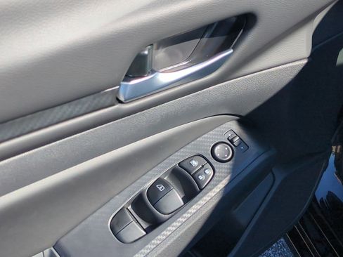 New 2025 Nissan Altima 2.5 SV w/ SV Premium Package image 12