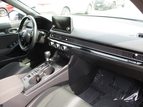 Used 2025 Honda Civic Sport image 29